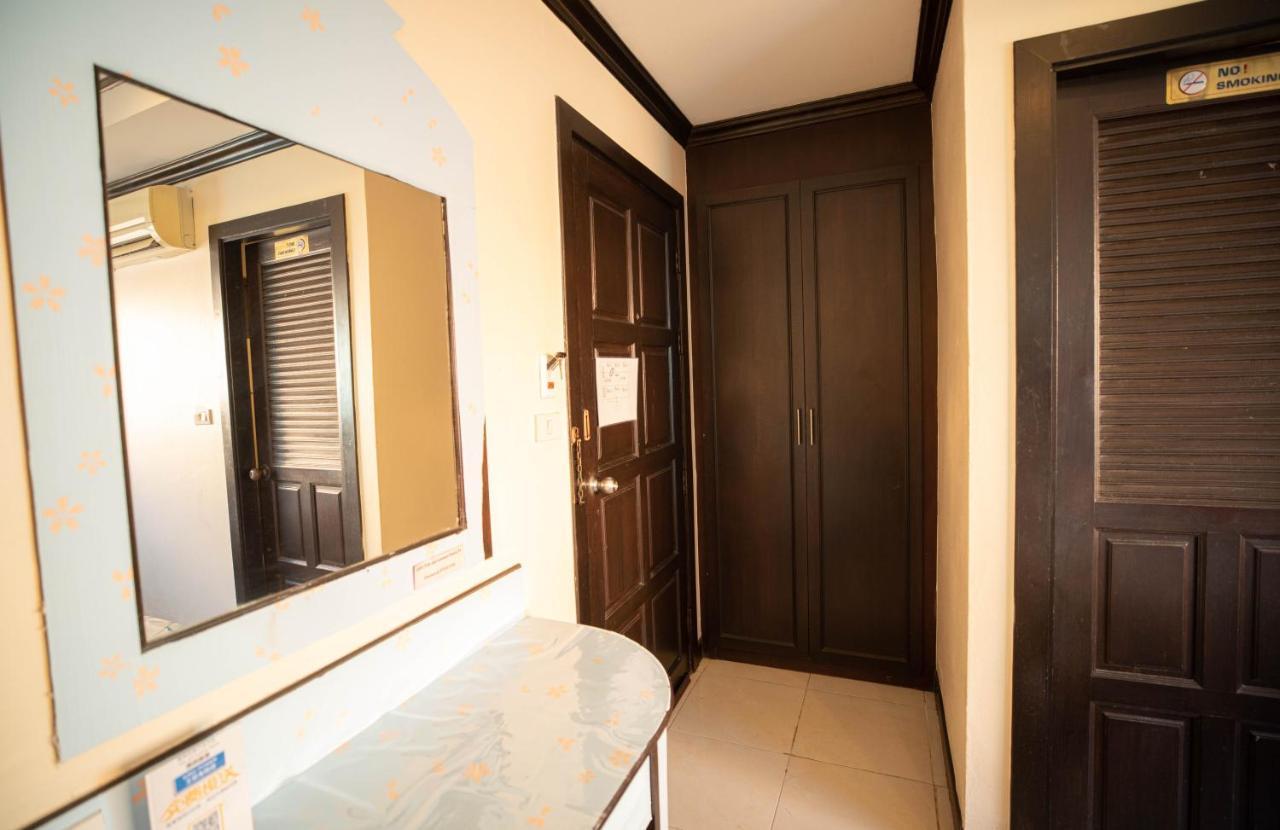 Fish And Summer House Patong Exterior foto